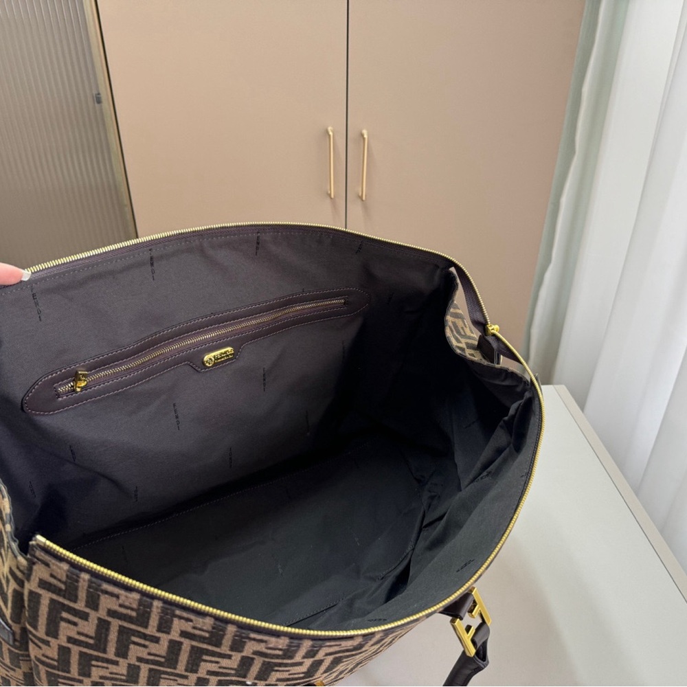 Fendi bag - Picture 6 of 6